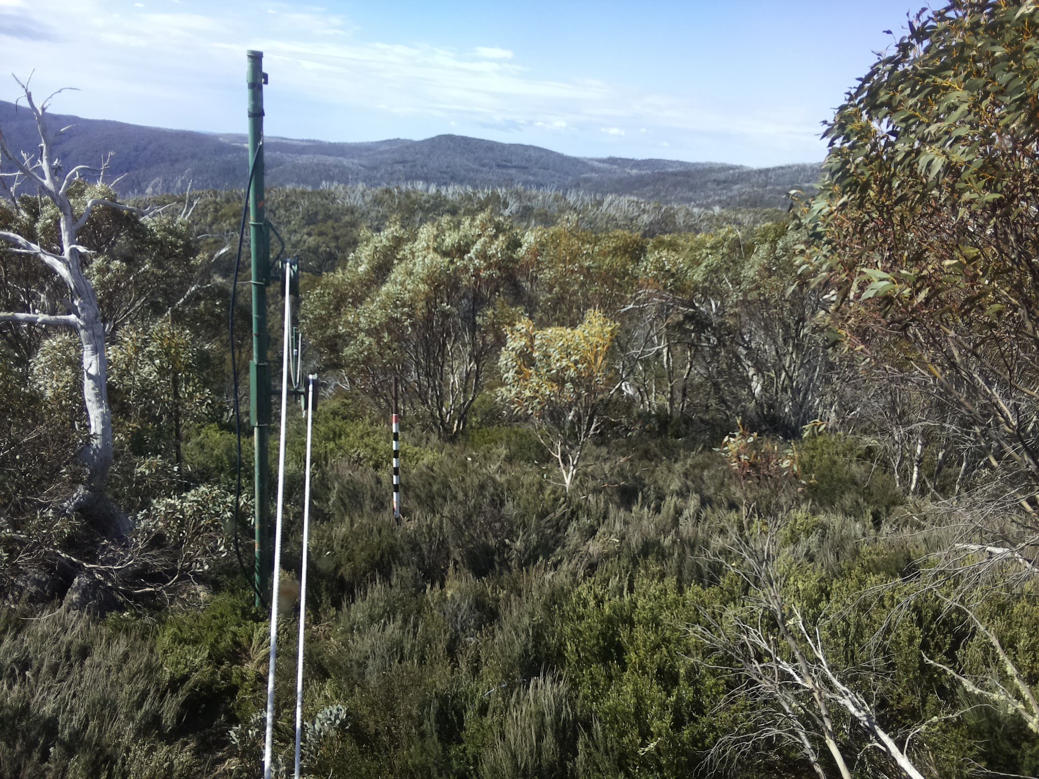 Bogong Web Cam 10:10am Monday 20th of October 2025