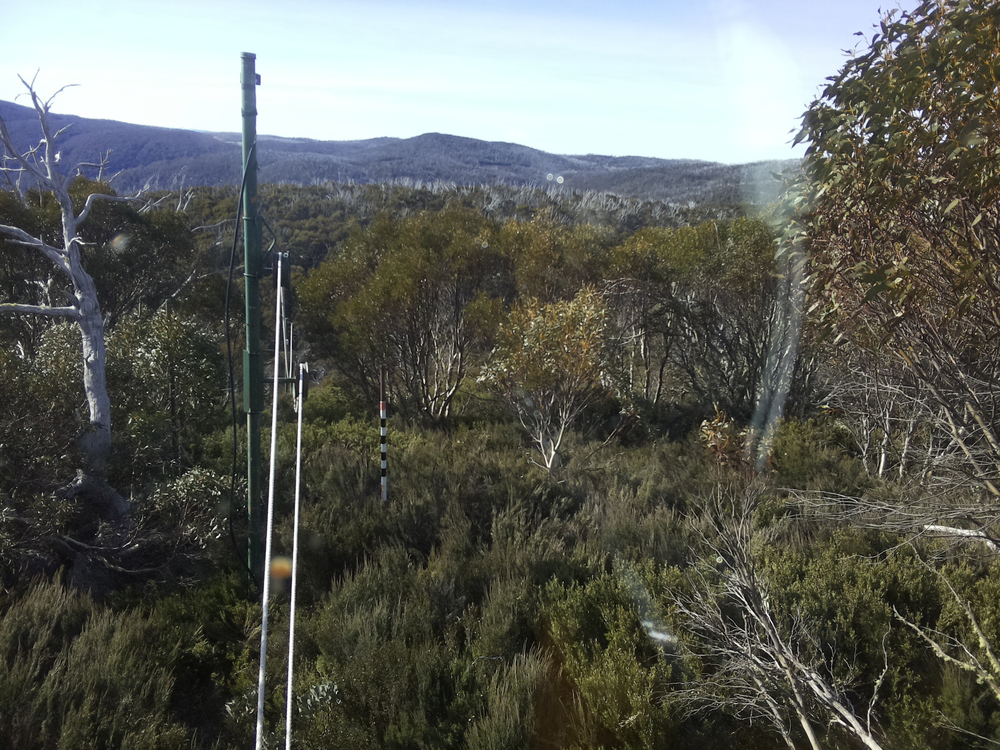 Bogong Web Cam 8:40am Saturday 25th of October 2025