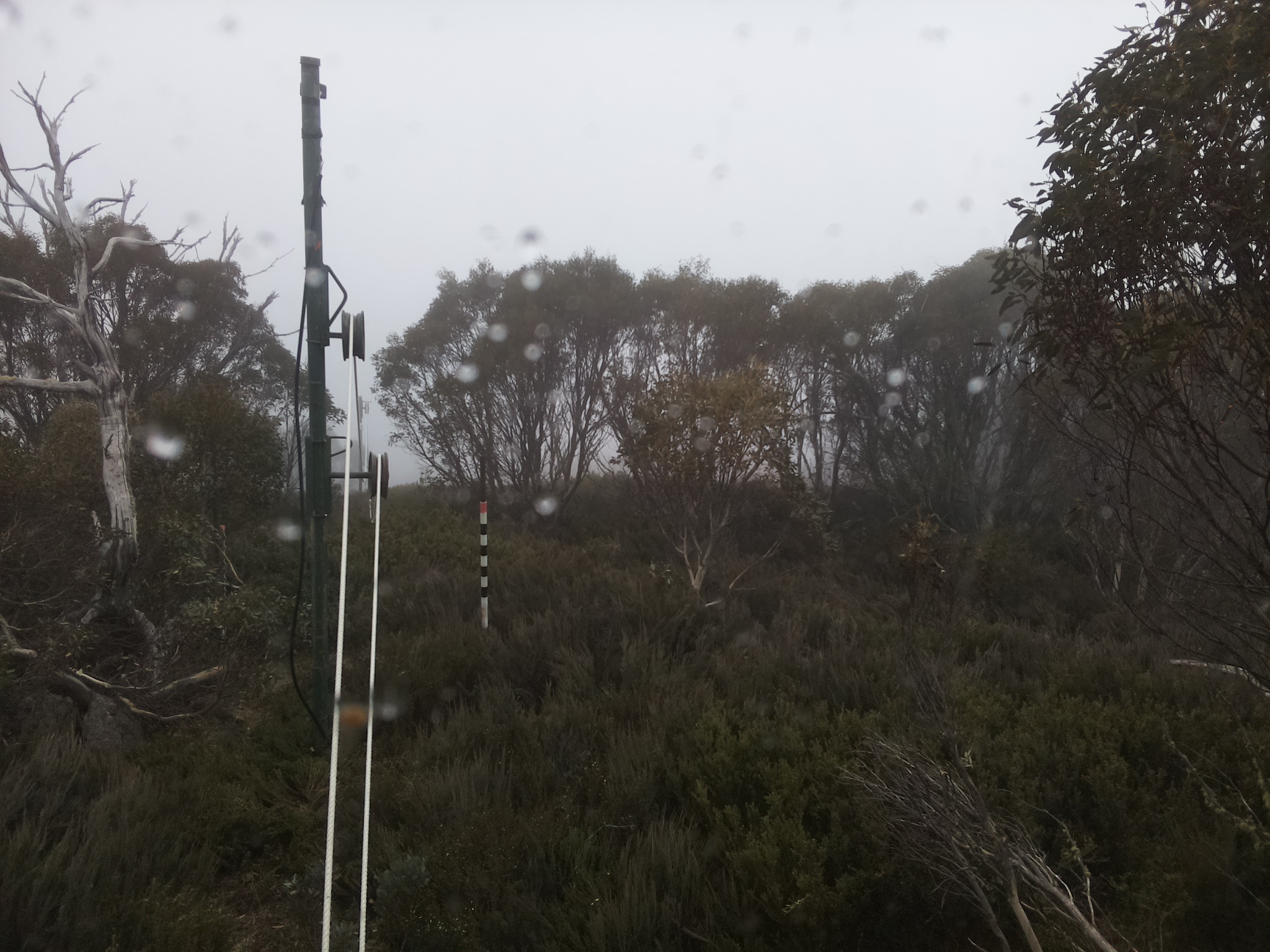 Bogong Web Cam 3:40pm Monday 27th of October 2025