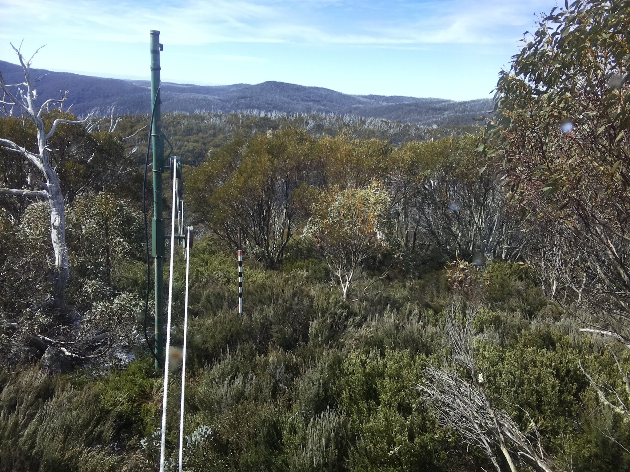Bogong Web Cam 10:10am Tuesday 28th of October 2025