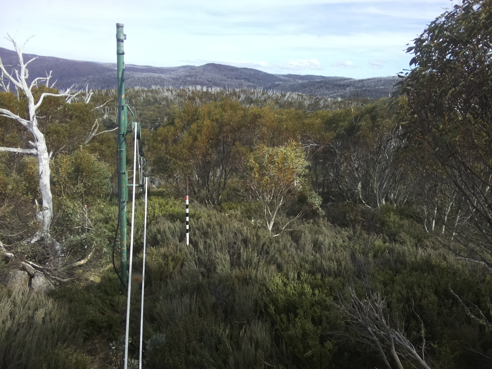 Bogong Web Cam 4:20pm Tuesday 28th of October 2025